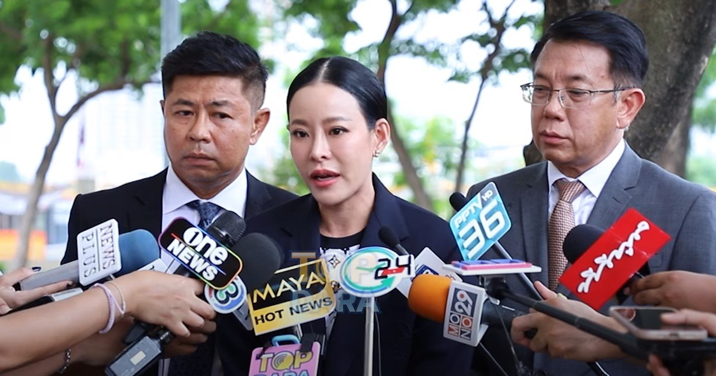 หนิง ปณิตา ทนายมือที่ 3