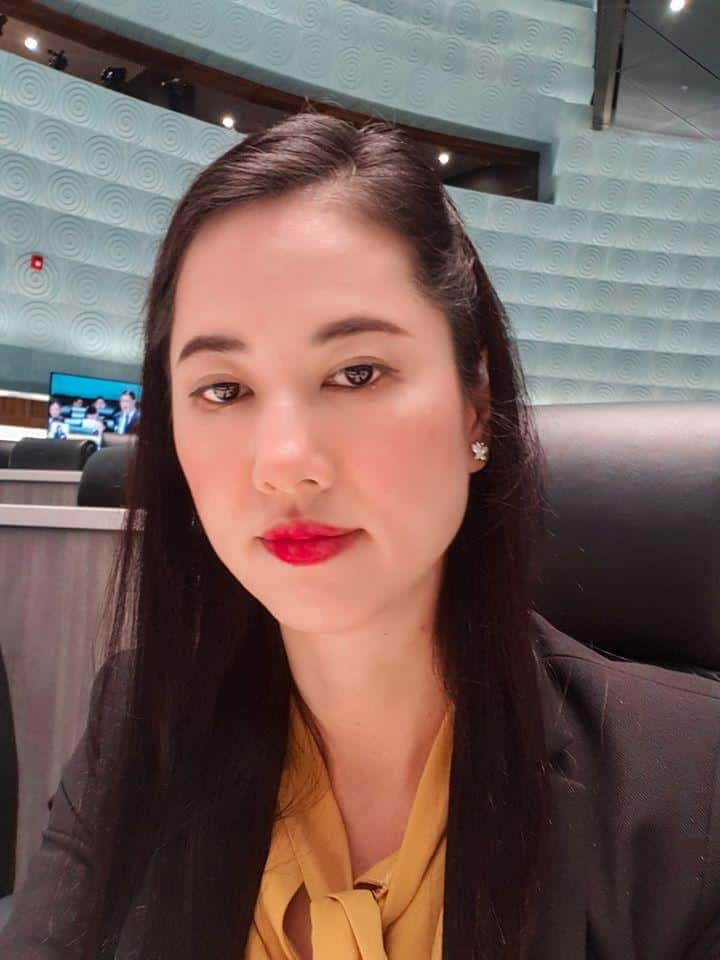 เอ๋ ปารีณา ประวัติ