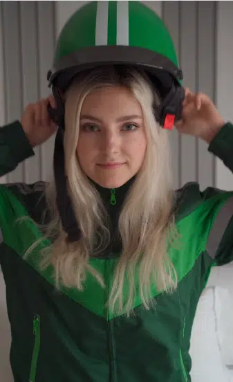 Eva Elfie ขับ Grab