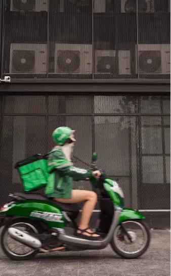 Eva Elfie ขับ Grab