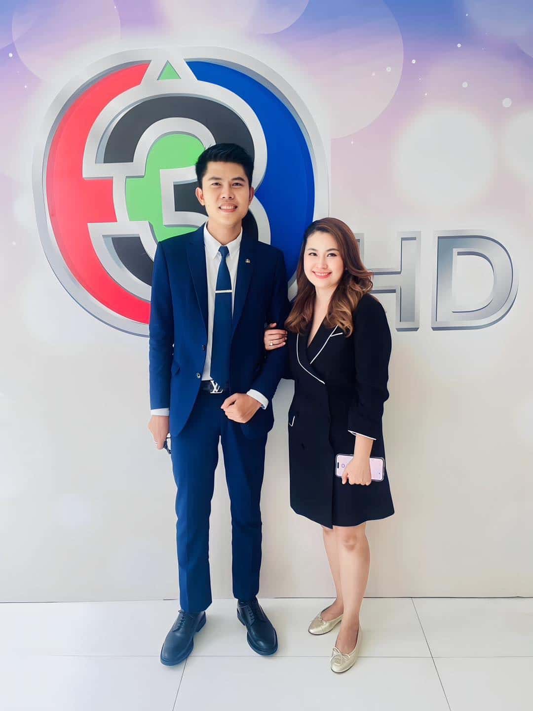 มือที่สามหนุ่มจูน