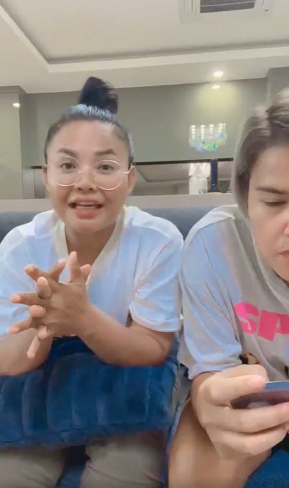 ตั๊กแตนไลฟ์สดสวน จ๊ะ 2023