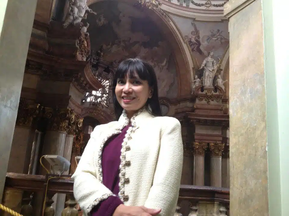 พักตร์พิไลทวีสิน