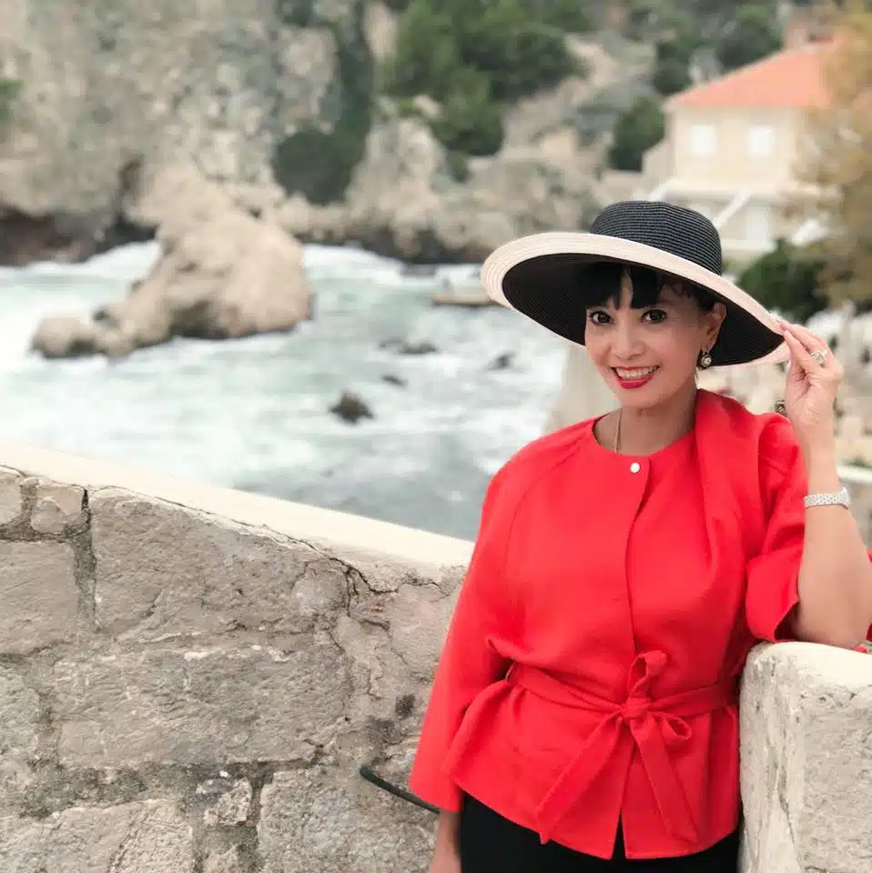 ธุรกิจ พักตร์พิไล ทวีสิน