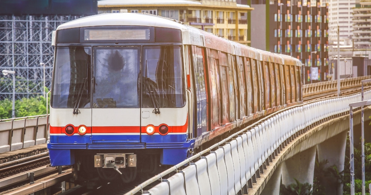 นโยบายเศรษฐกิจเพื่อไทย