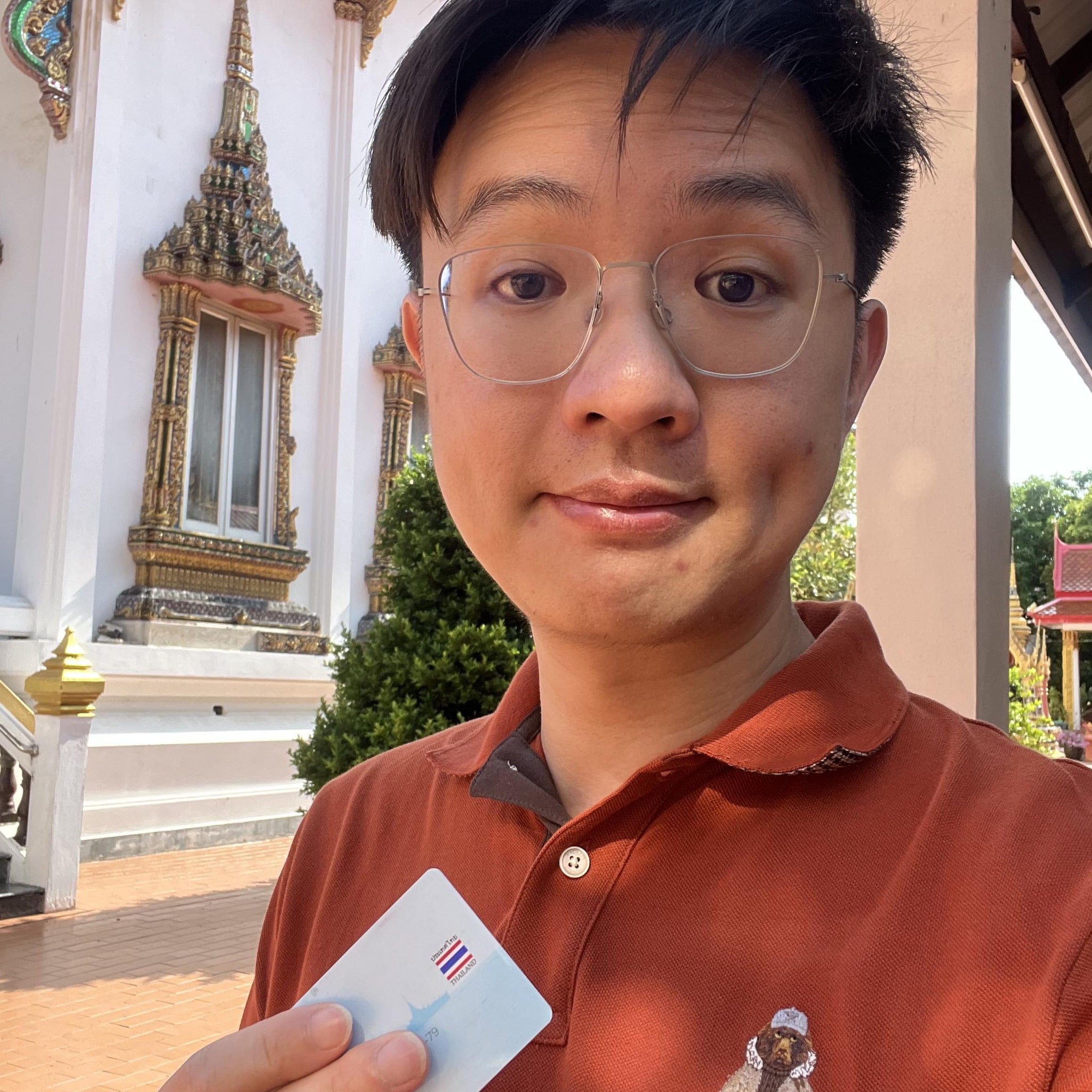 ประวัติ วีรพัฒน์ ปริยวงศ์