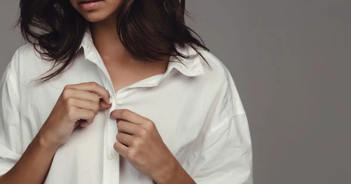 ทำนายฝัน เปลี่ยนเสื้อผ้า