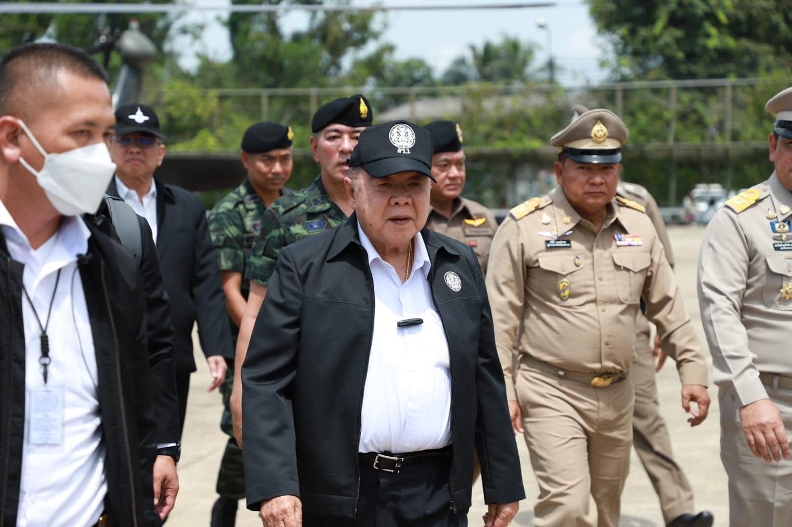 พล.อ.ประวิตร วงษ์สุวรรณ