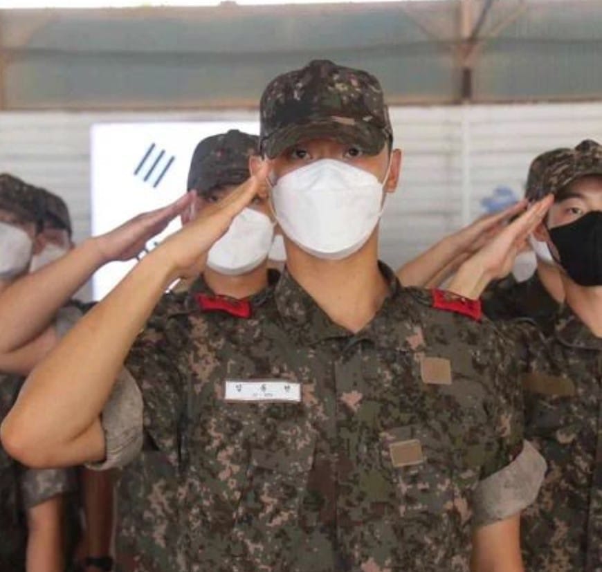 ภาพอีโดฮยอนเข้ากรม