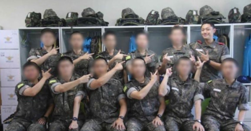 ภาพอีโดฮยอนเข้ากรม