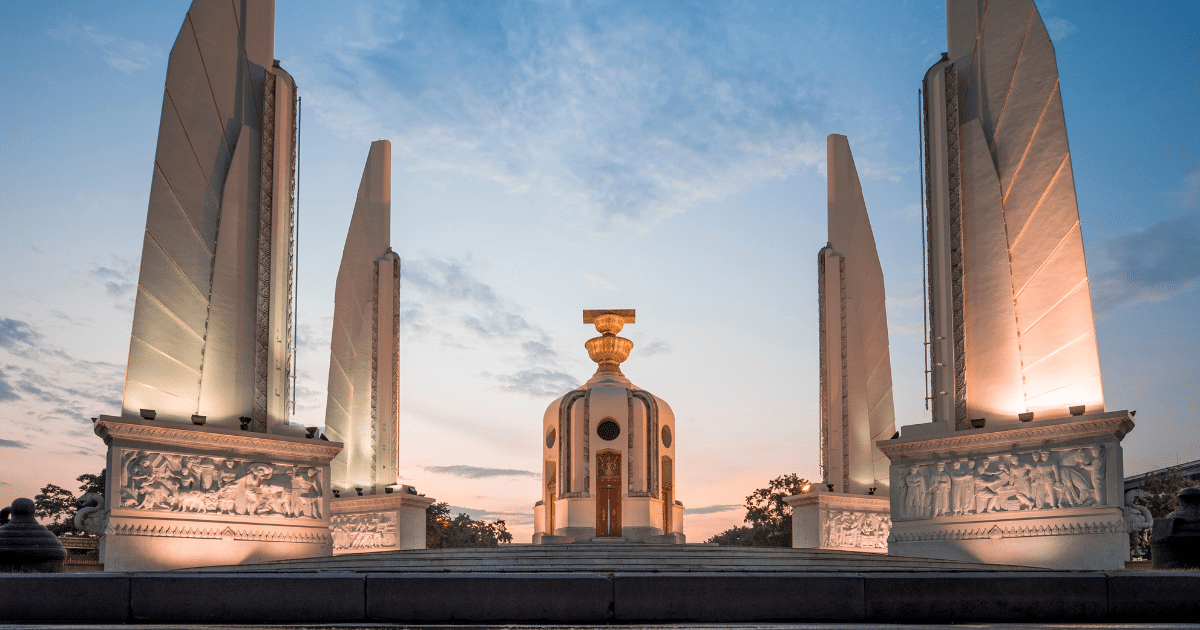 มาตรา 272 รัฐธรรมนูญ 2560 คือ สว. นายกคนนอก