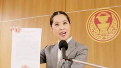 ส ส เสียบบัตรแทน