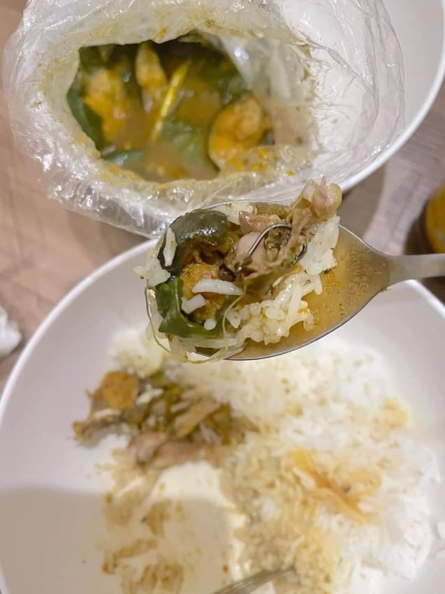 สั่งผัดเผ็ดแถมตะขอเบ็ด 2566