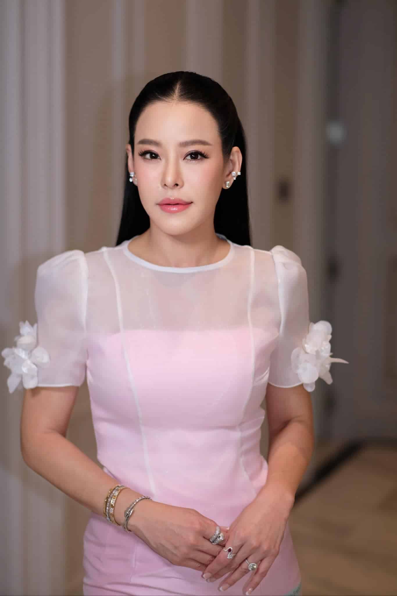 หนิง ปณิตา ไม่ได้ตกอับ