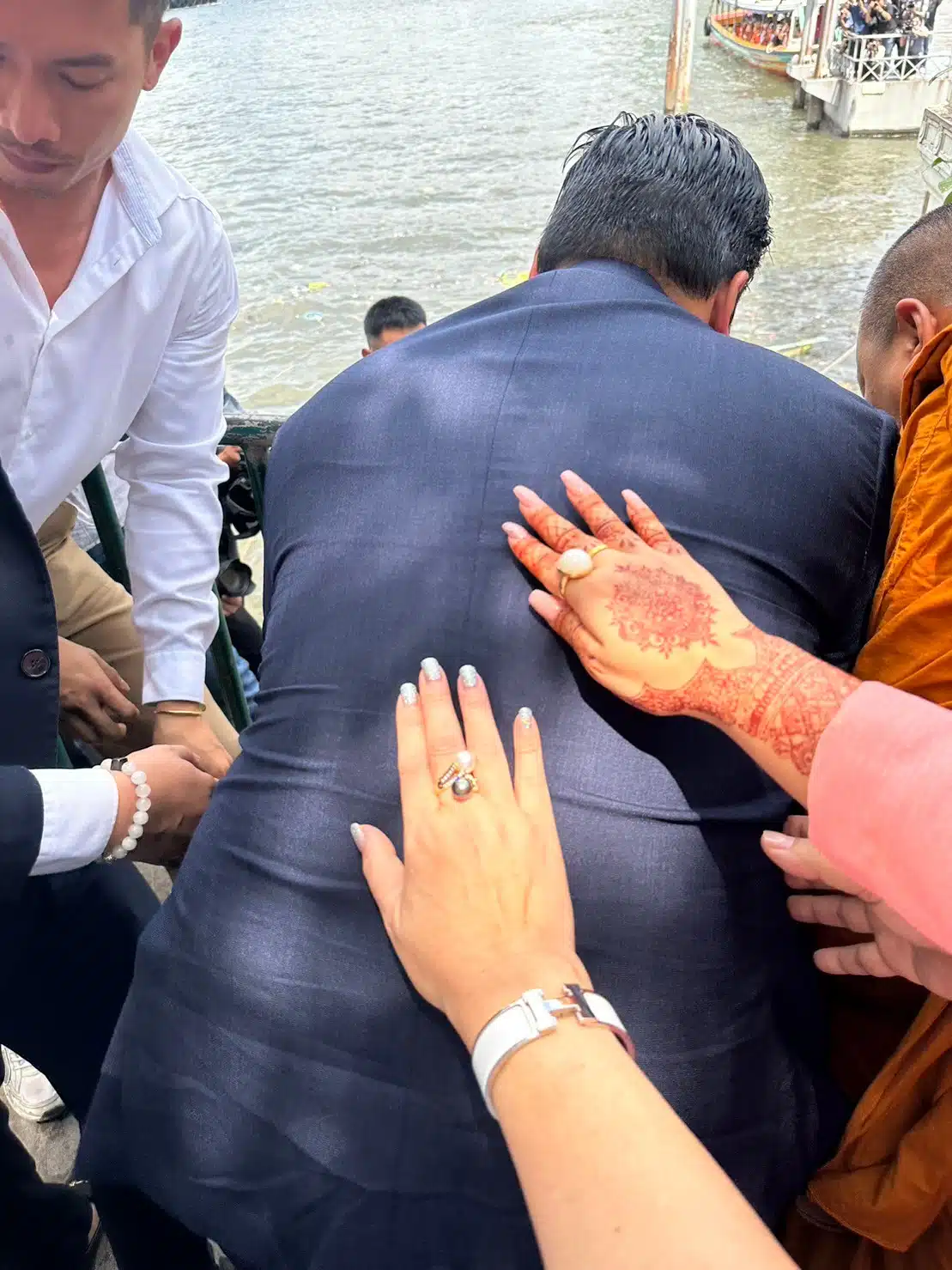 หมอปลาย ท่านอ้น