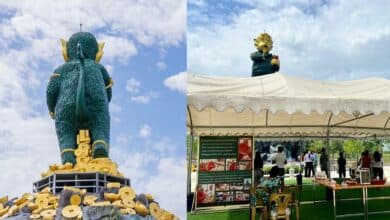 องค์สี่หูห้าตา นนทบุรี