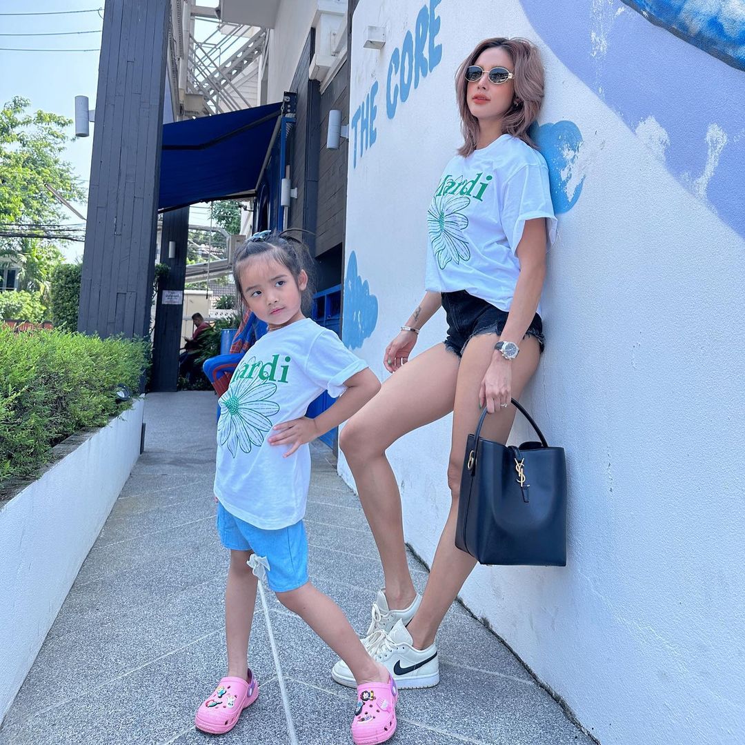 อุ้ม น้องดิสนีย์