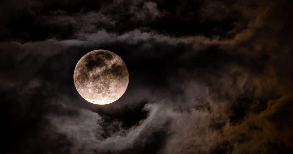 เคล็ดลับขอเงินพระจันทร์