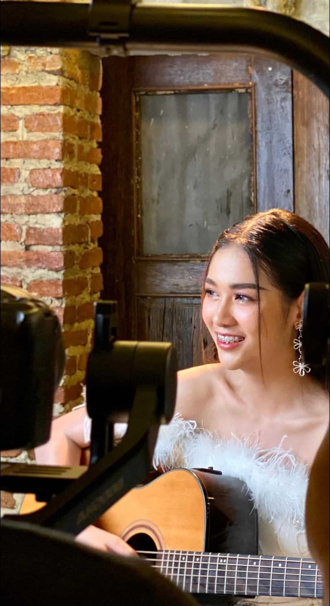 เบลลด์ นิภาดา ถูกรถชน