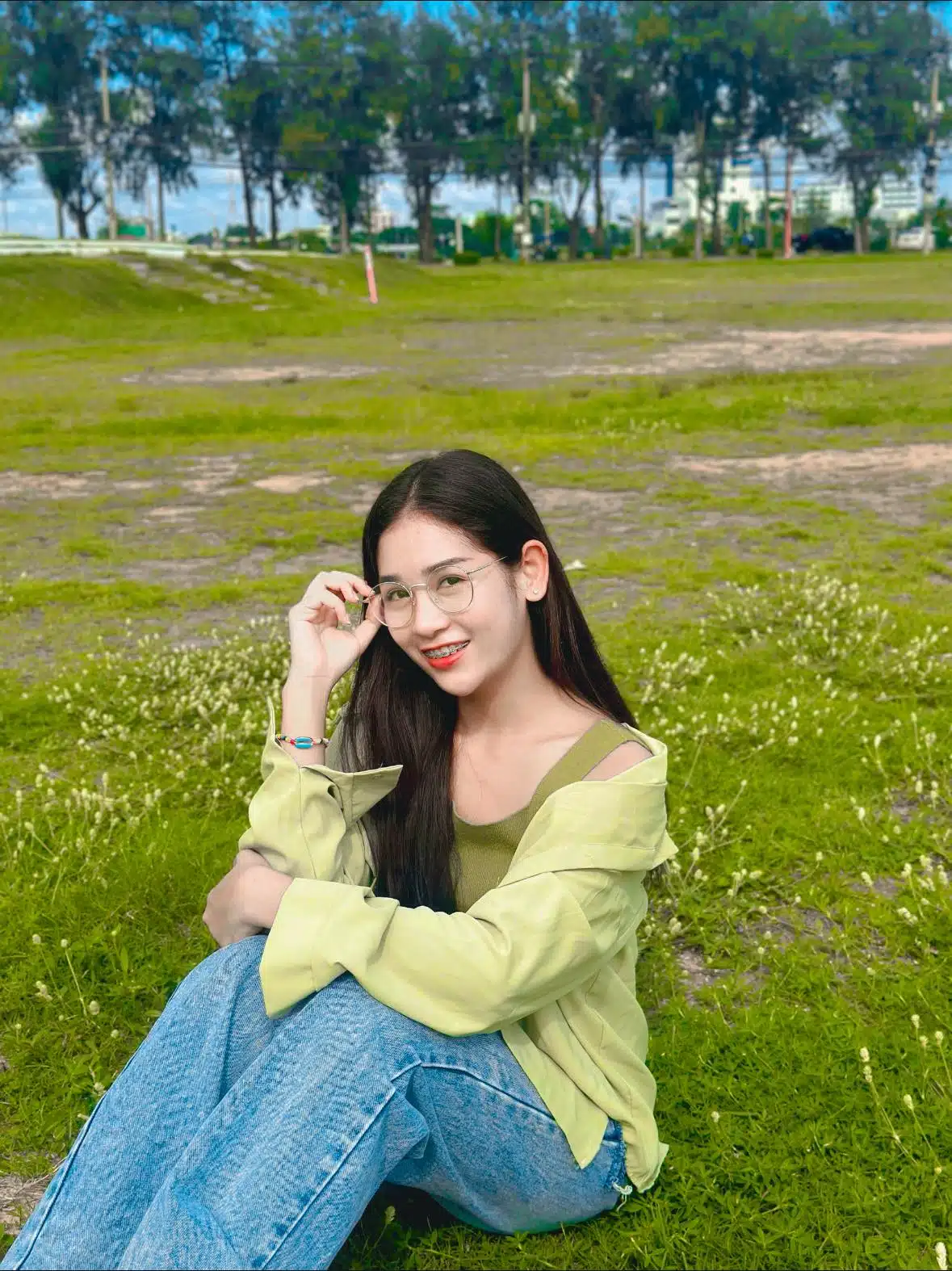 เบลล์ นิภาดา ถูกสิบล้อผ่าไฟแดง