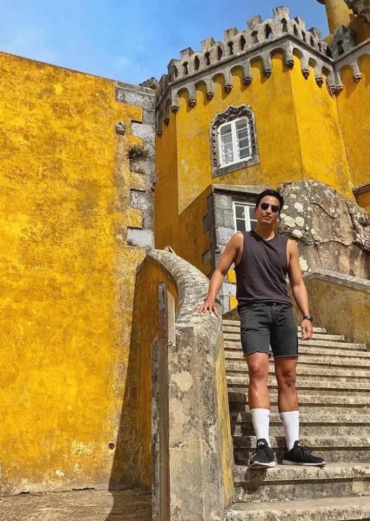 รู้จัก ลูกชายเศรษฐา