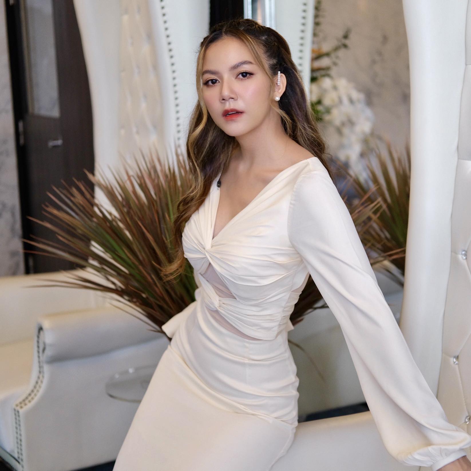 เพชร สหรัตน์ คอมเมนต์ จ๊ะ 2566