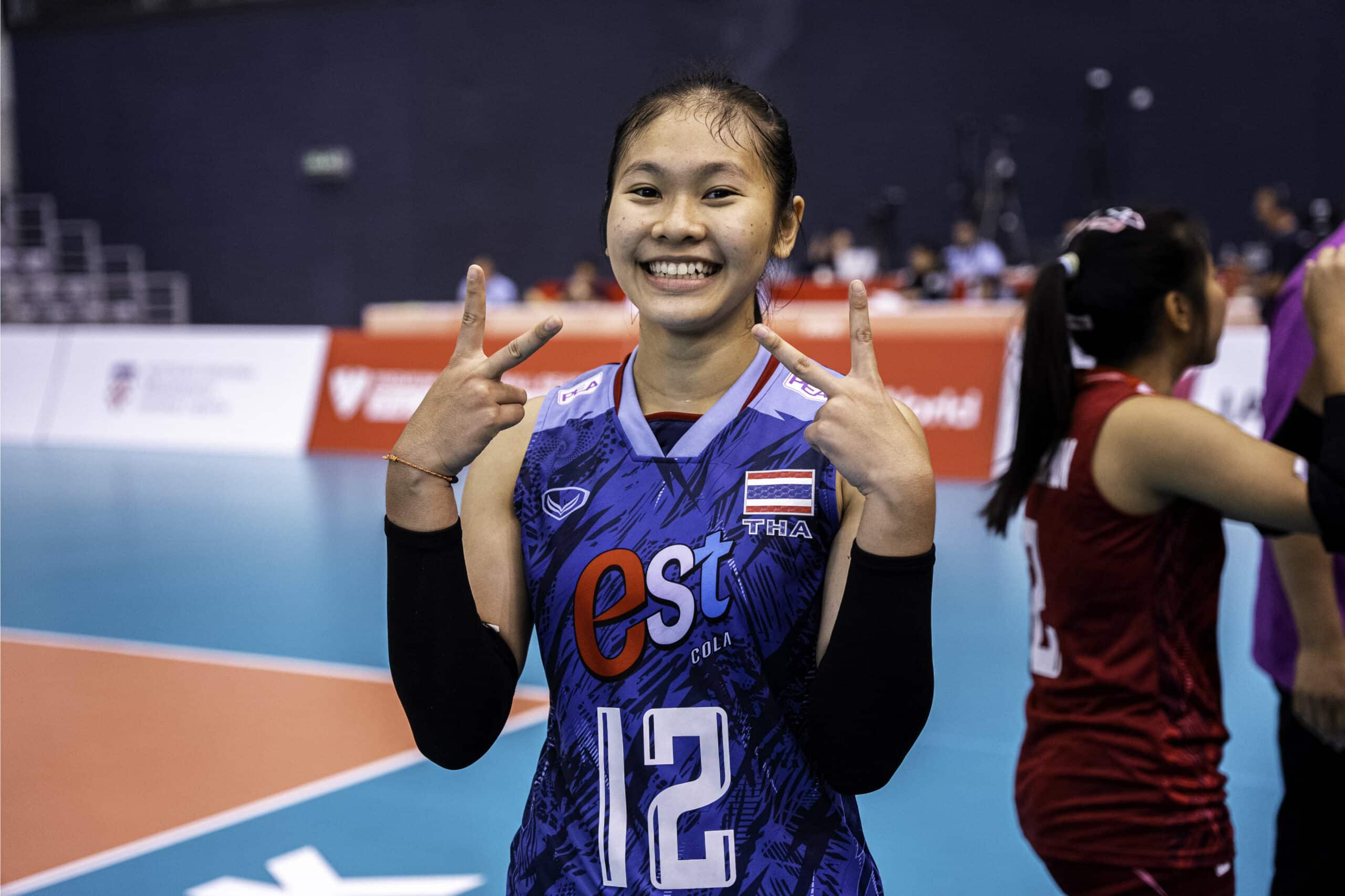 เฟิร์น วริศรา ศรีทาเลิศ