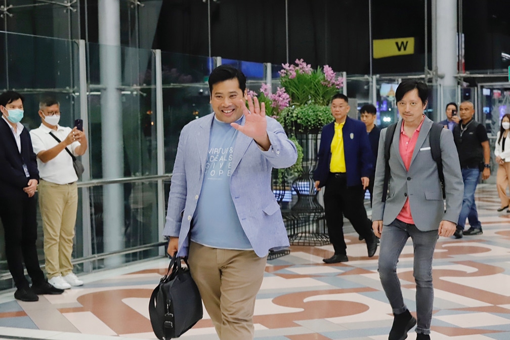 ท่านอ้น ท่านอ่อง เดินทางกลับไทย เลขเด็ดน่าตาม