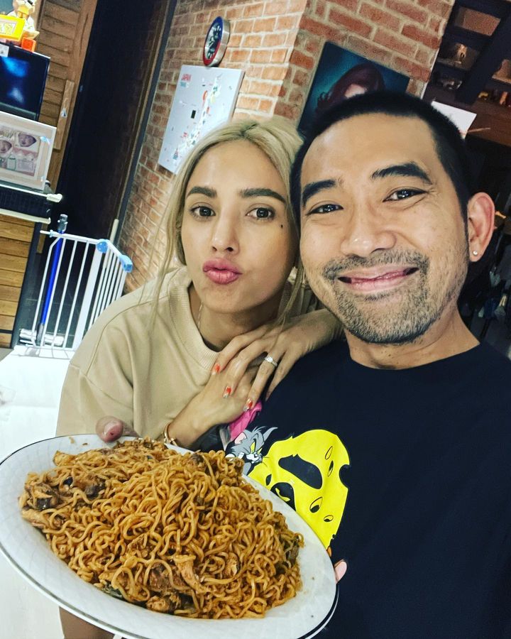 อุ้มลักขณา บอลกฤษณะ เลิกกัน