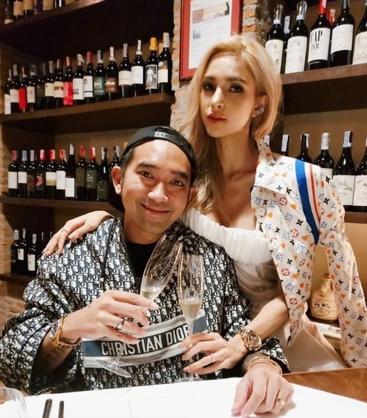 แชท อุ้ม ลักขณา บอล เส้นทางรัก