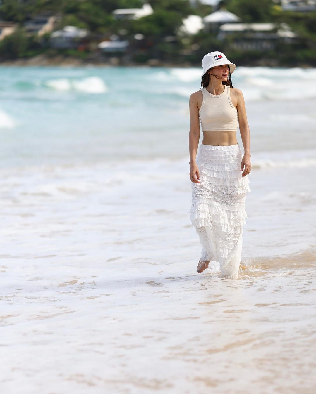 แอน ทองประสม