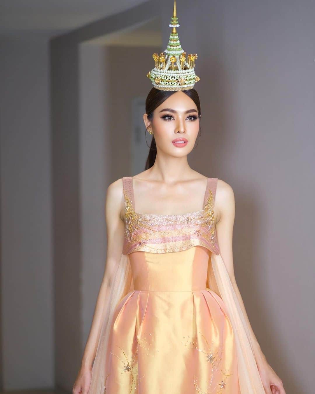 เปิดประวัติ "โบว์ สุภาภรณ์" ผู้คว้ามงกุฎ Miss Thailand International 2023