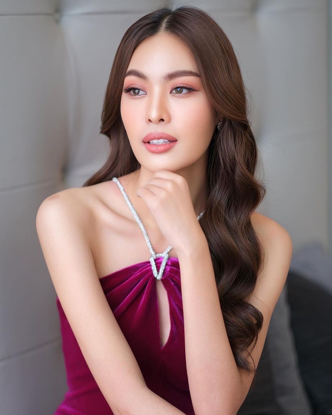 เปิดประวัติ "โบว์ สุภาภรณ์" ผู้คว้ามงกุฎ Miss Thailand International 2023