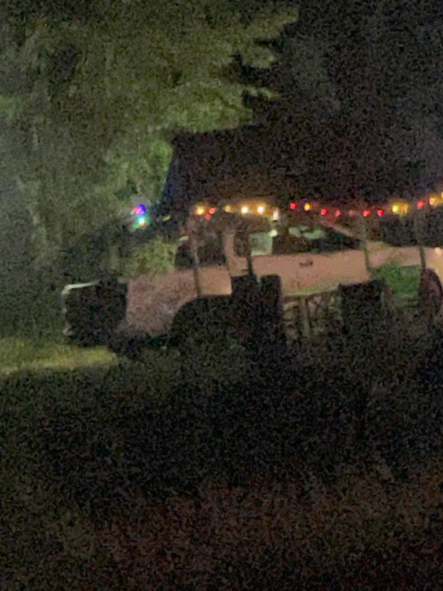 ภาพขณะนัทตามโชค รถแห่ไปโรงแรมกับคนอื่น