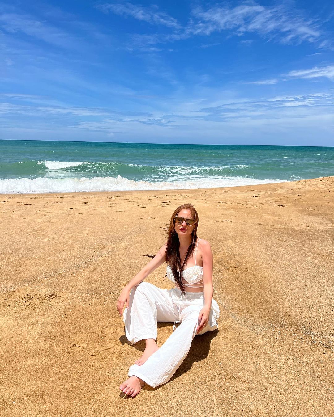 ขวัญ อุษามณี บิกินี่สีแดง