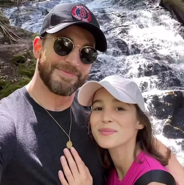 คริส อีแวนส์ แต่งงาน