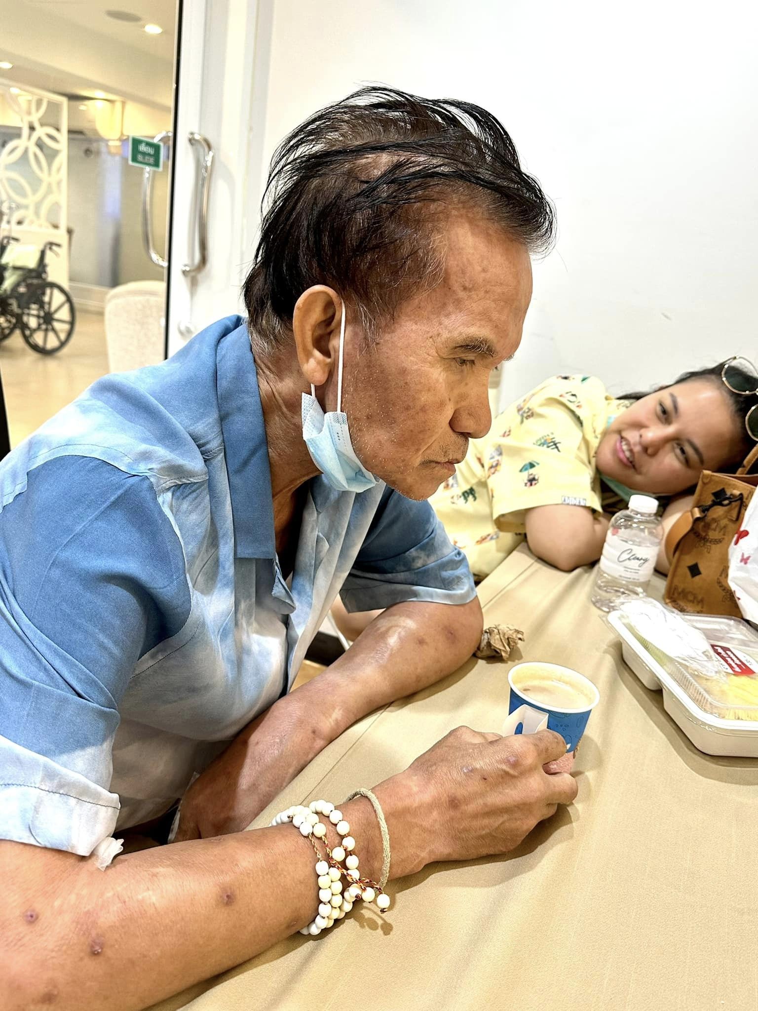 จ๊ะ ออกมาเตือนคนชอบใช้ยาไม่มี อย.