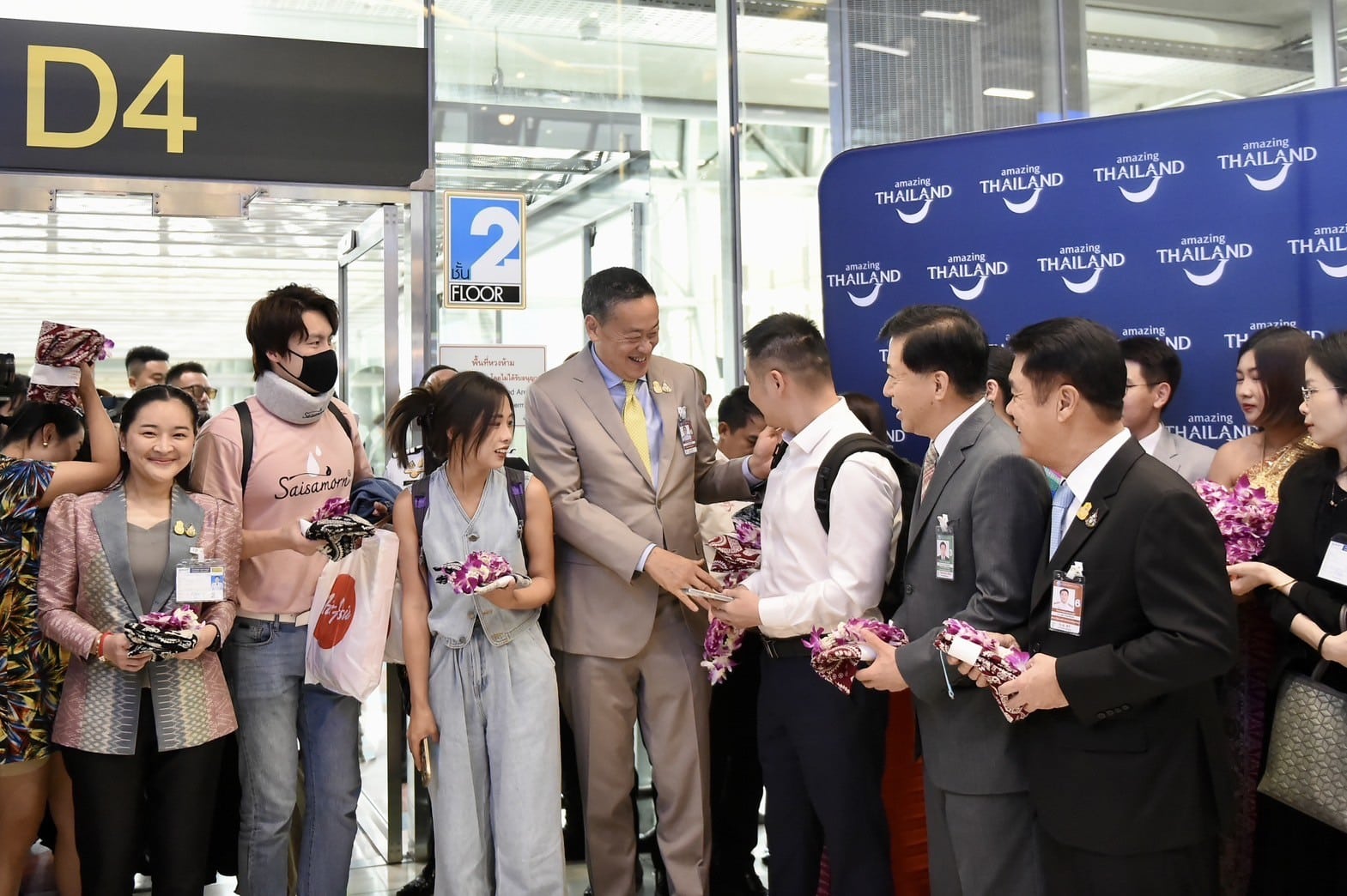 นายกเศรษฐา ต้อนรับนักท่องเที่ยวจีน ฟรีวีซ่า