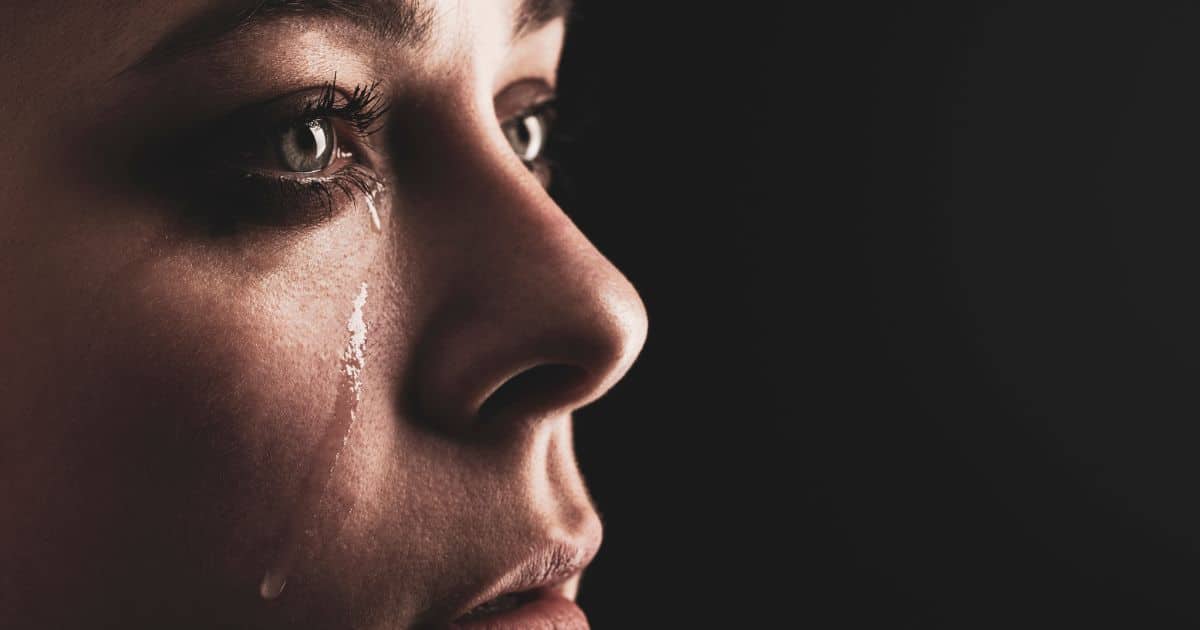 น้ำตาเกิดจากอะไร