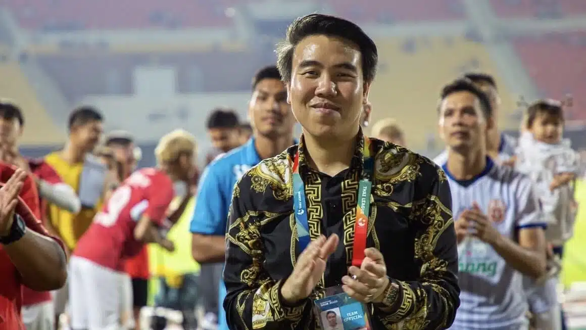 ประวัติ บอสตาล