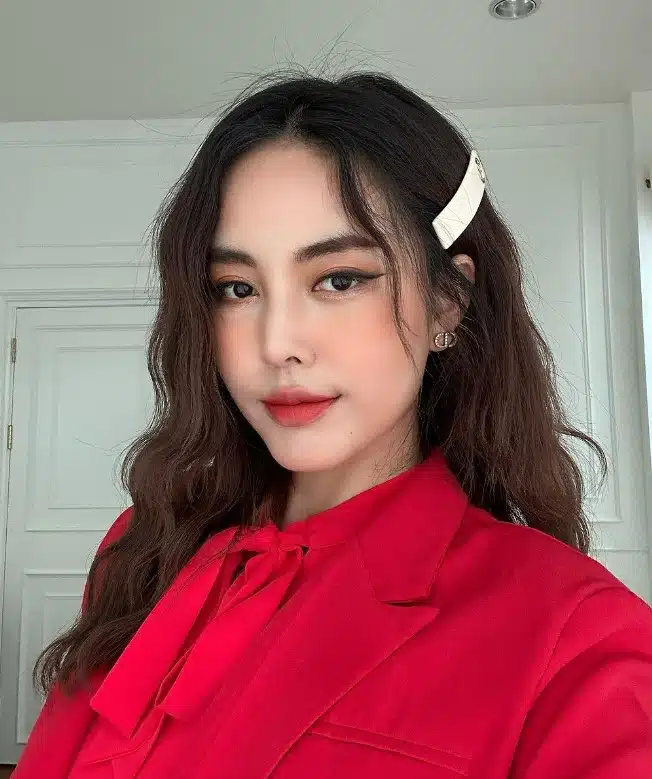 ประวัติ บิว วราภรณ์