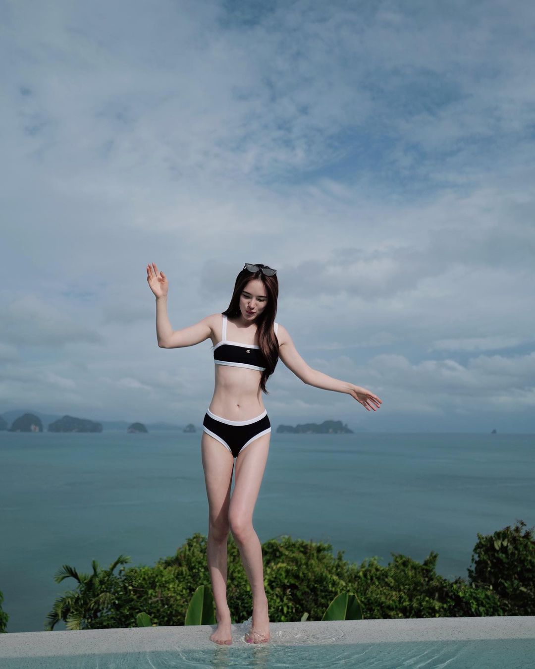 ปันปัน สุทัตตา ชุดว่ายน้ำตัวจิ๋ว