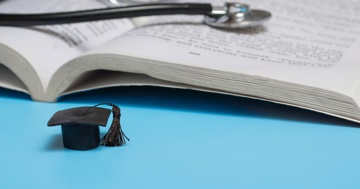 แจกแจงให้ "เงินเดือนหมอจบใหม่" ได้เท่าไหร่ ใครอยากเป็นหมอต้องอ่าน