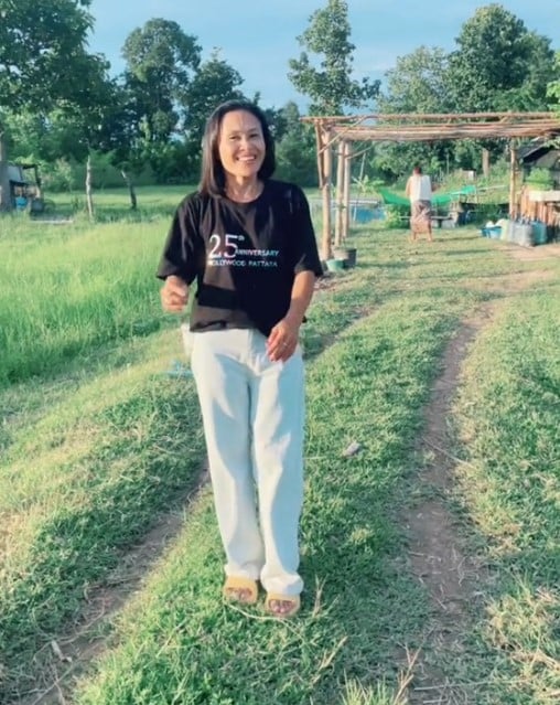 ภาพปัจจุบัน นักร้อง คนจนมีสิทธิ์ไหมคะ