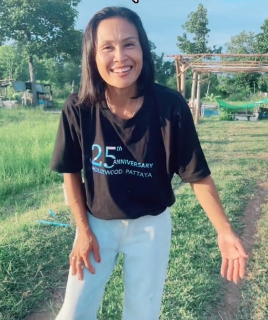 ภาพปัจจุบัน นักร้อง คนจนมีสิทธิ์ไหมคะ