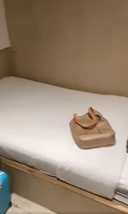 สุดอึ้ง ห้องพักย่านสุขุมวิท คืนละ 900 บาท แต่เหมือนนอนในห้องน้ำ