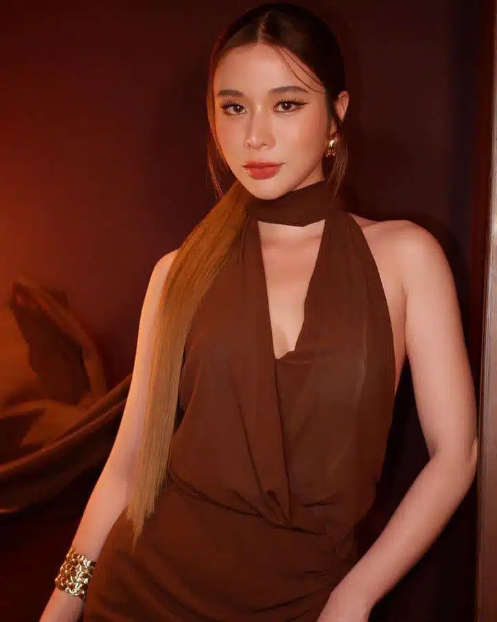 รูป เก้า สุภัสสรา