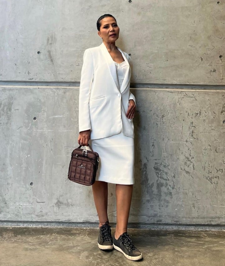 สุนารี ลอตเตอรี่ 1 ตค 66 หวยงวดนี้ 2023