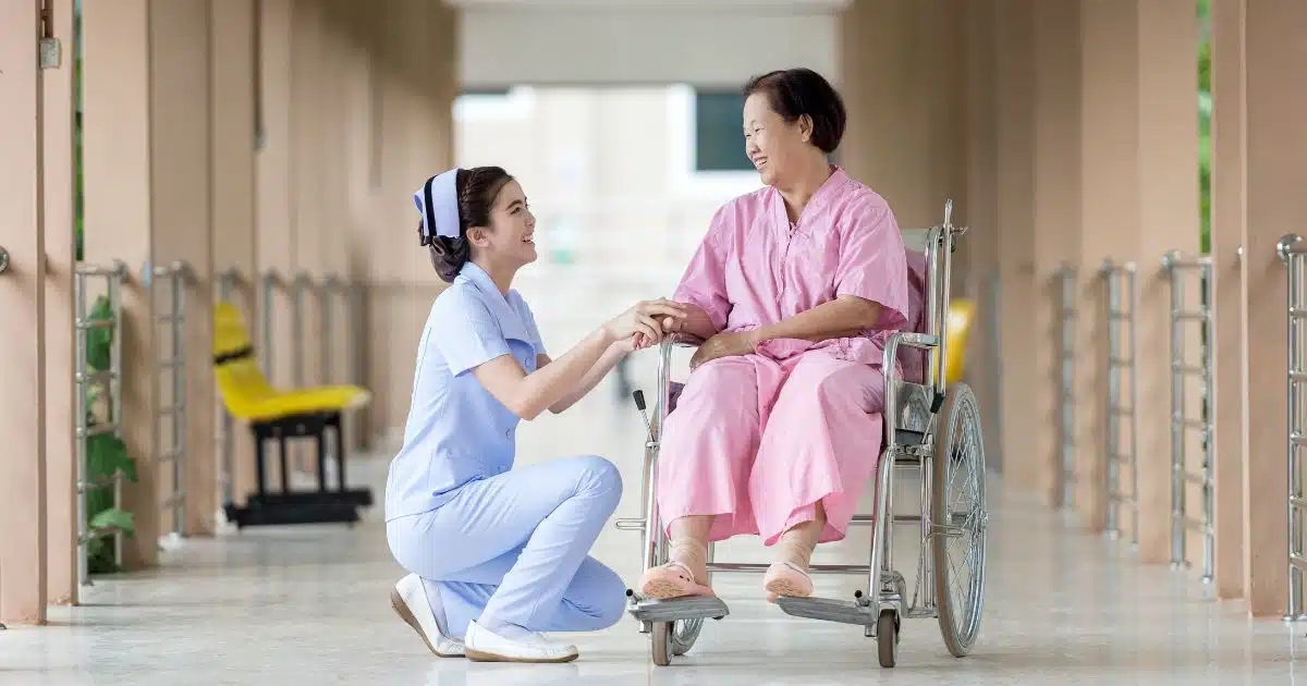 อัตราเงินเดือนพยาบาล