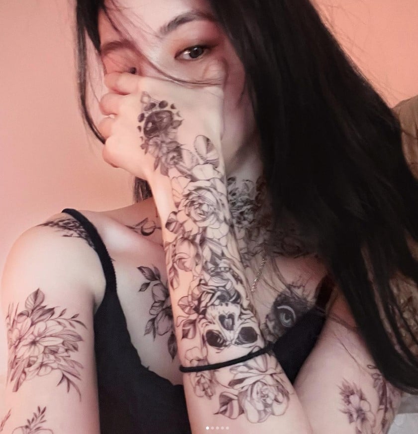 ฮันโซฮี เจาะปาก-แก้ม